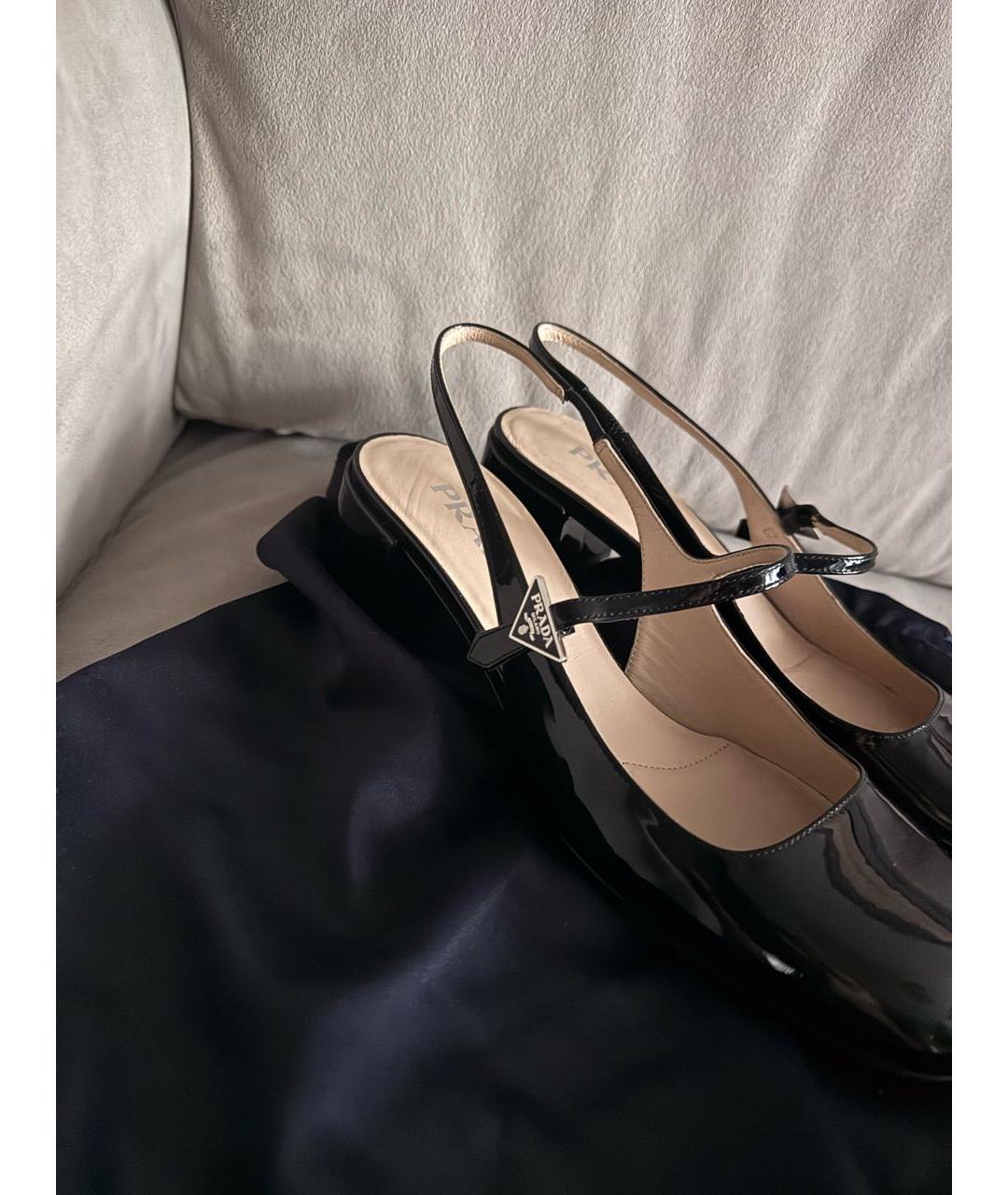 PRADA Черные босоножки из лакированной кожи, фото 3