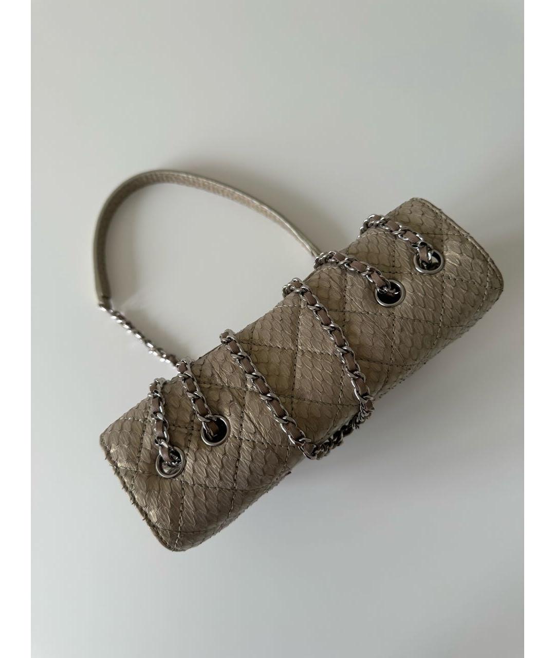 CHANEL Бежевая сумка через плечо из экзотической кожи, фото 6