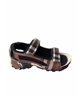 BURBERRY Сандалии