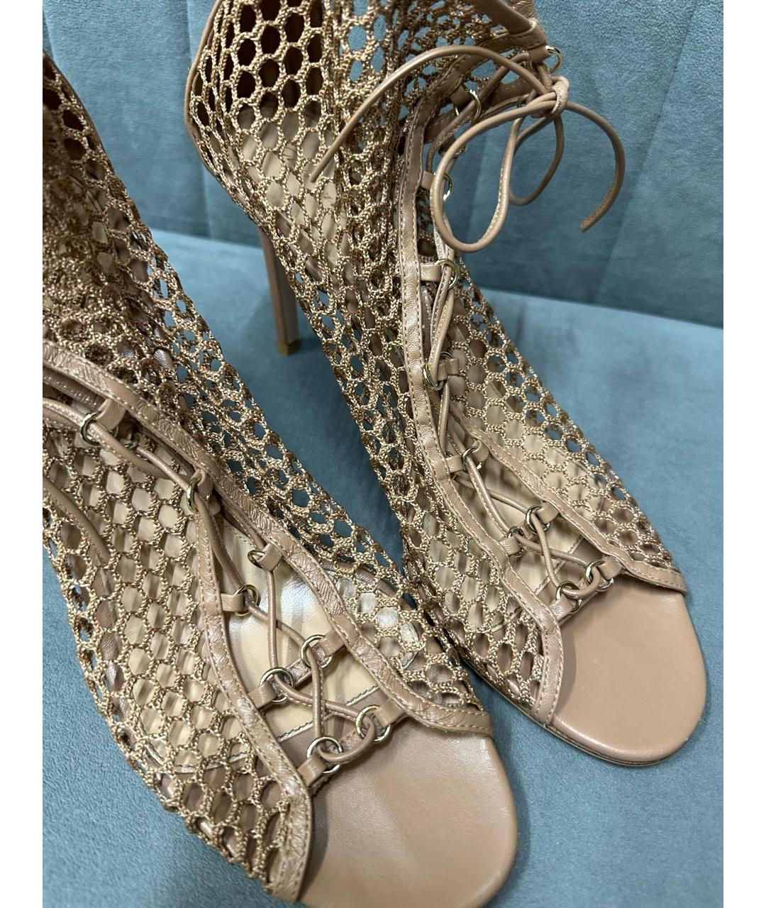 GIANVITO ROSSI Бежевые кожаные босоножки, фото 4