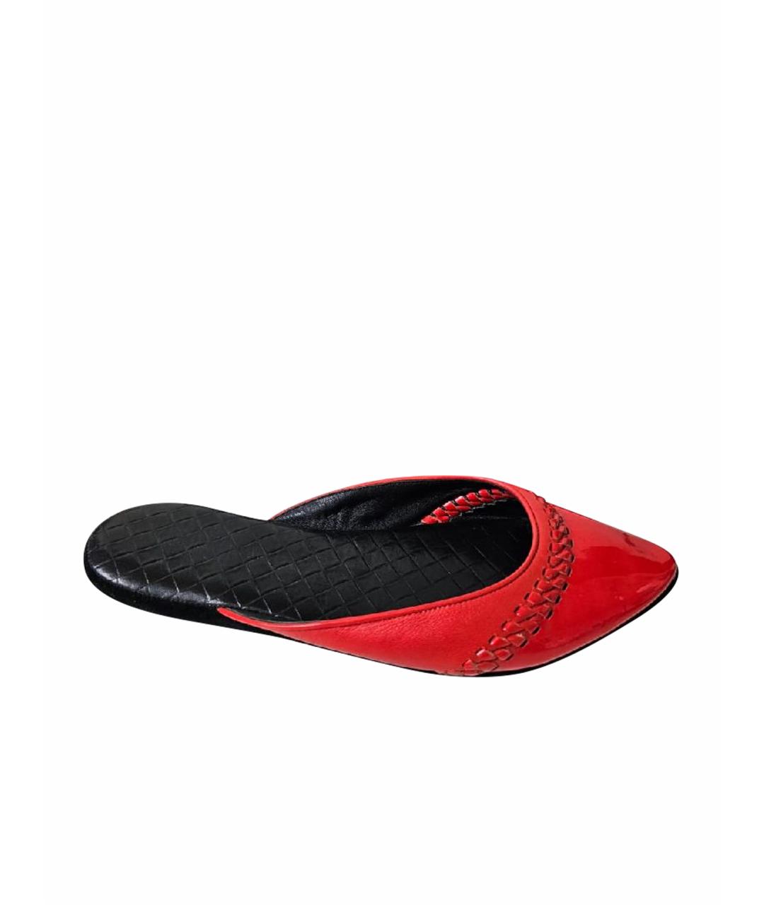 BOTTEGA VENETA Красные кожаные мюли, фото 1