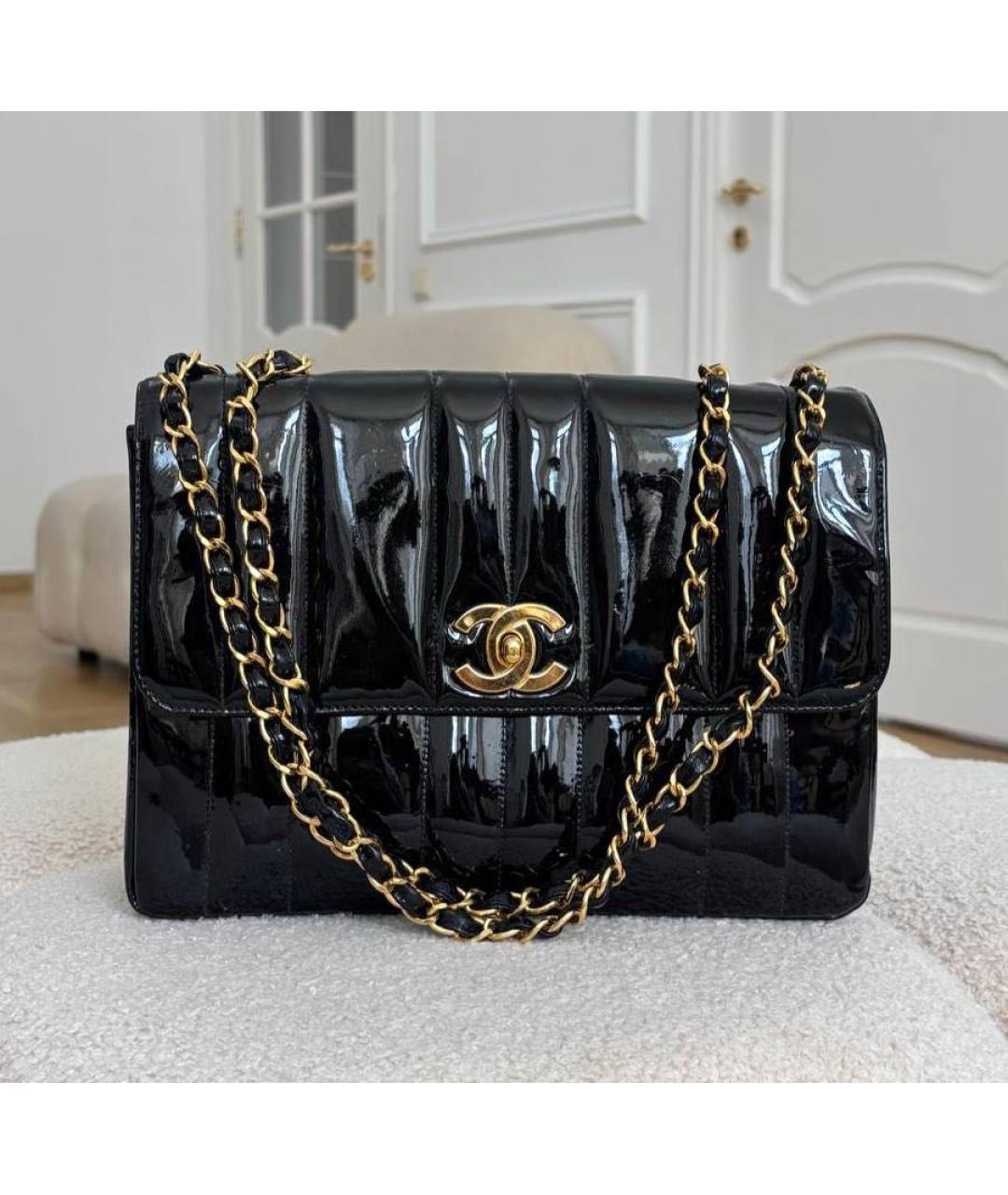 CHANEL Черная сумка тоут из лакированной кожи, фото 2