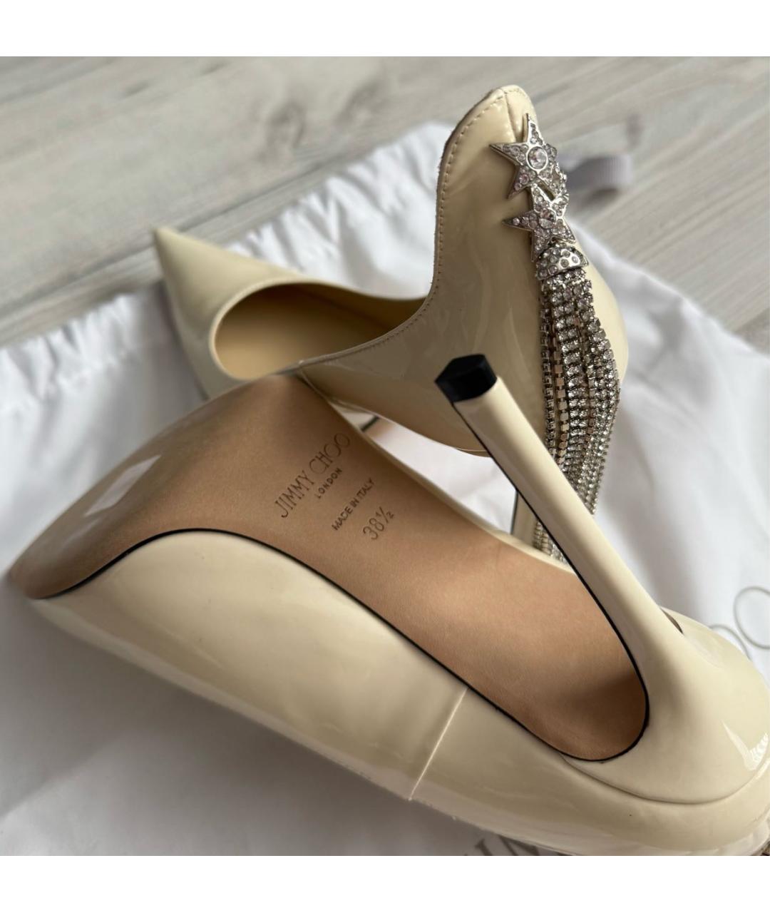 JIMMY CHOO Бежевые туфли из лакированной кожи, фото 3