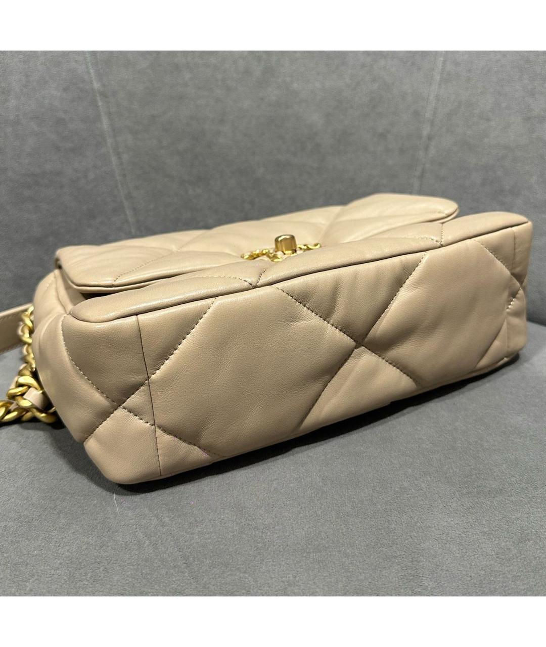CHANEL Бежевая кожаная сумка через плечо, фото 5