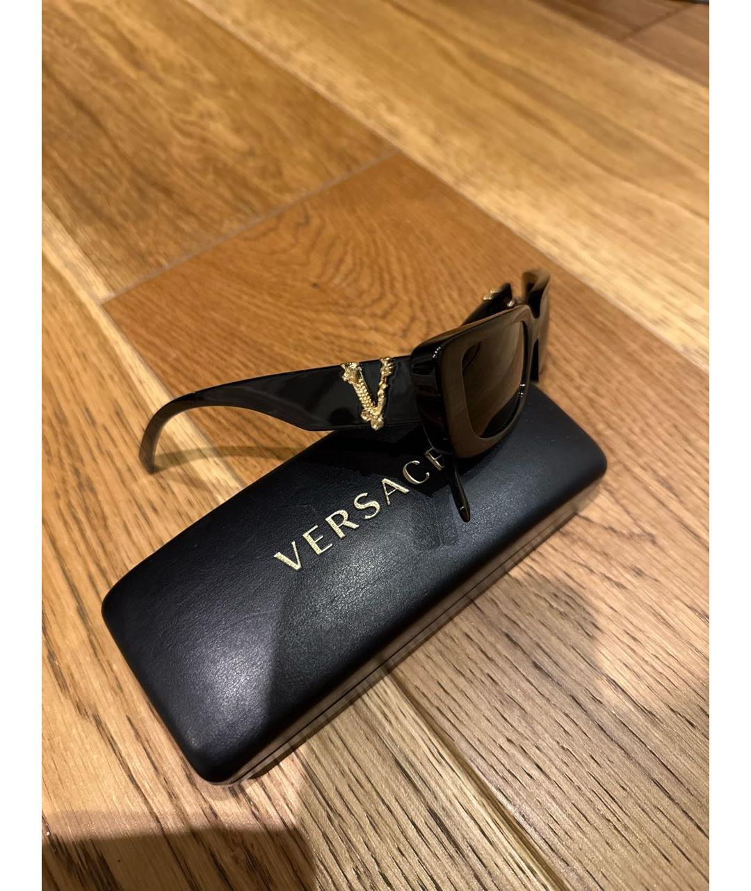 VERSACE Черные пластиковые солнцезащитные очки, фото 2