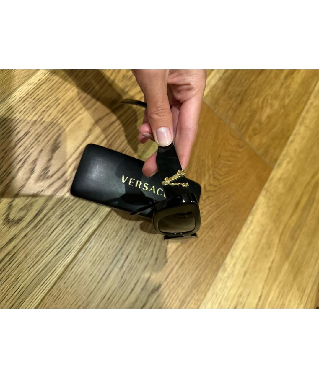 VERSACE Черные пластиковые солнцезащитные очки, фото 3