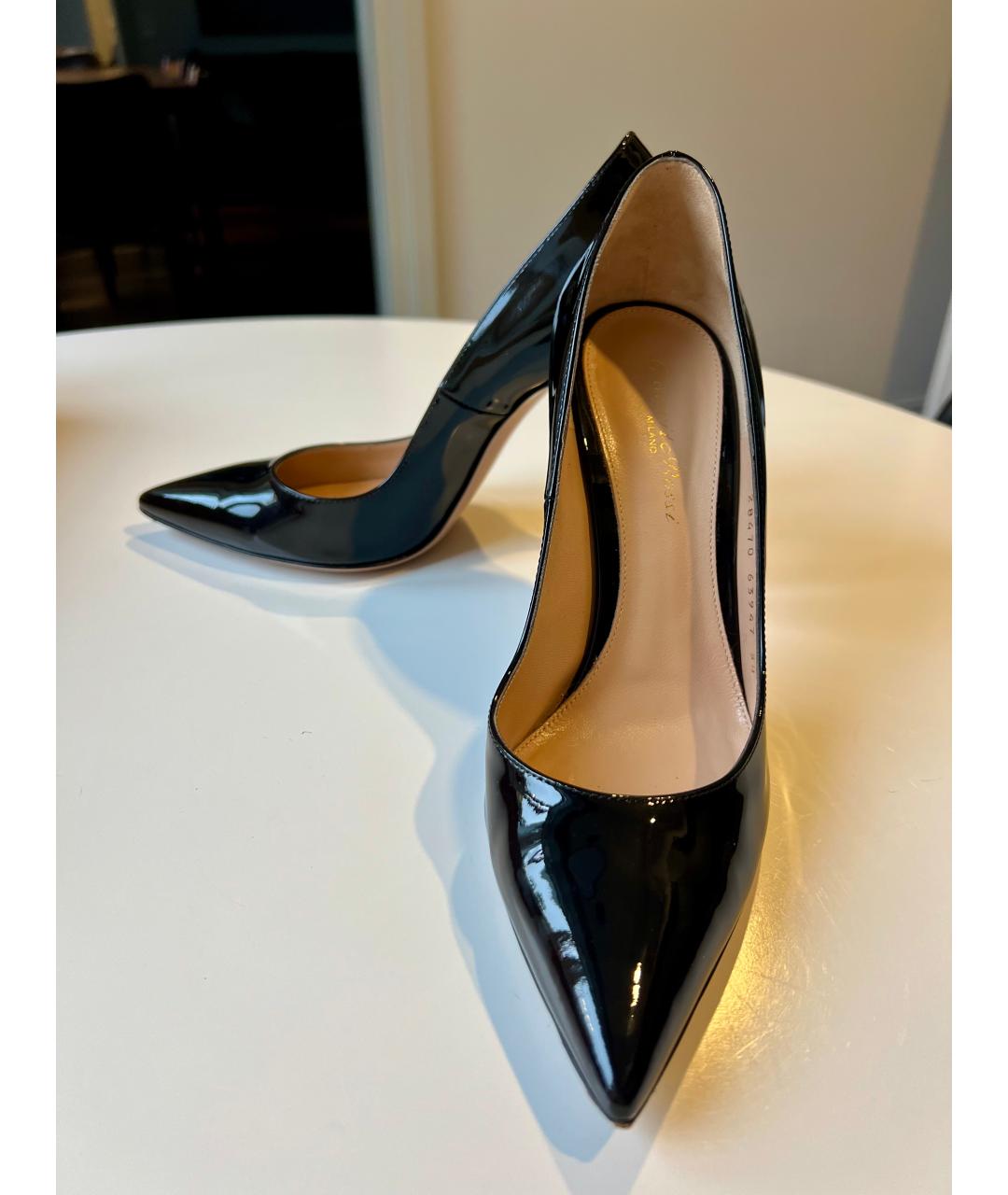 GIANVITO ROSSI Черные туфли из лакированной кожи, фото 2