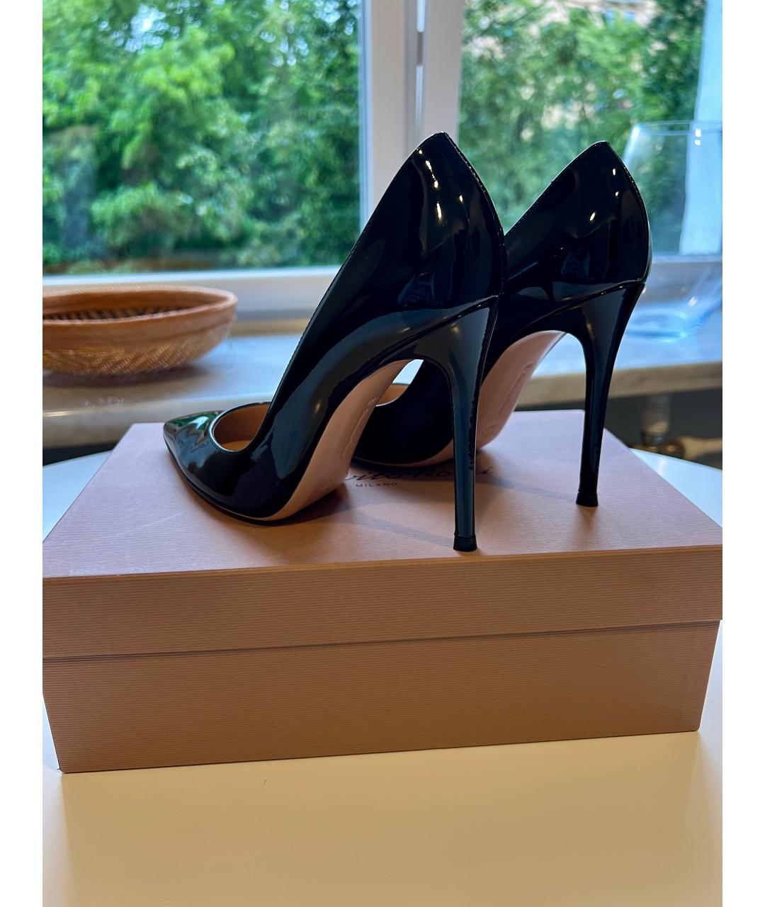 GIANVITO ROSSI Черные туфли из лакированной кожи, фото 4