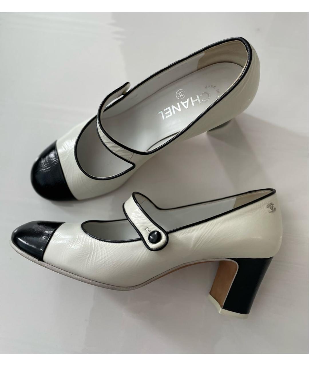 CHANEL Белые туфли из лакированной кожи, фото 9