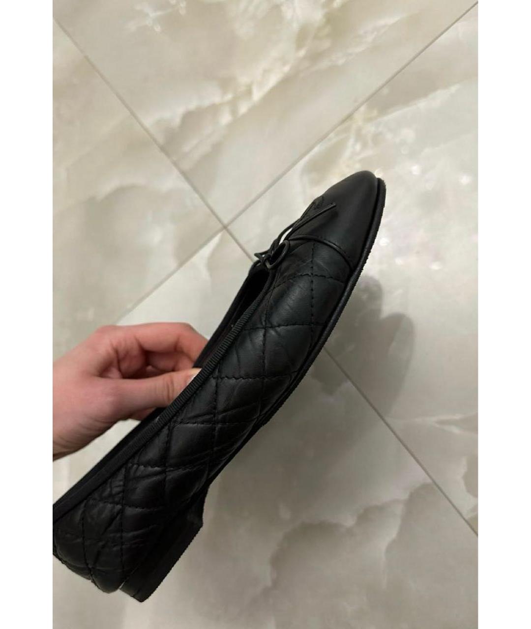 CHANEL Черные кожаные балетки, фото 4