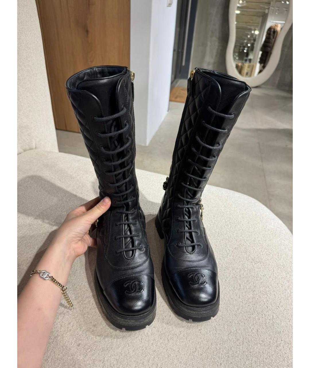CHANEL Черные кожаные сапоги, фото 3