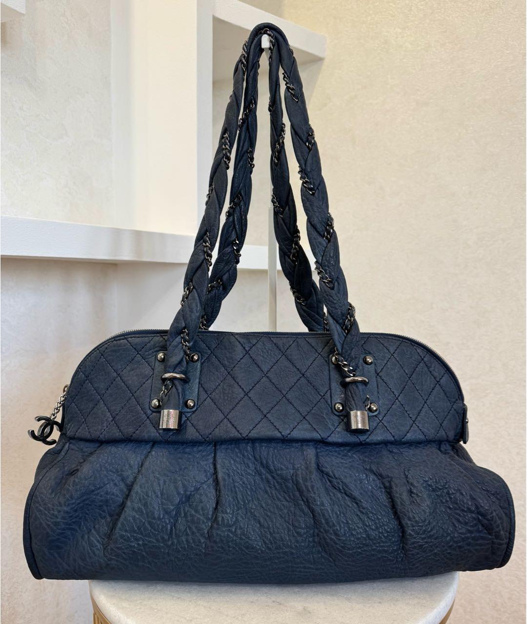 CHANEL Темно-синяя кожаная сумка через плечо, фото 2