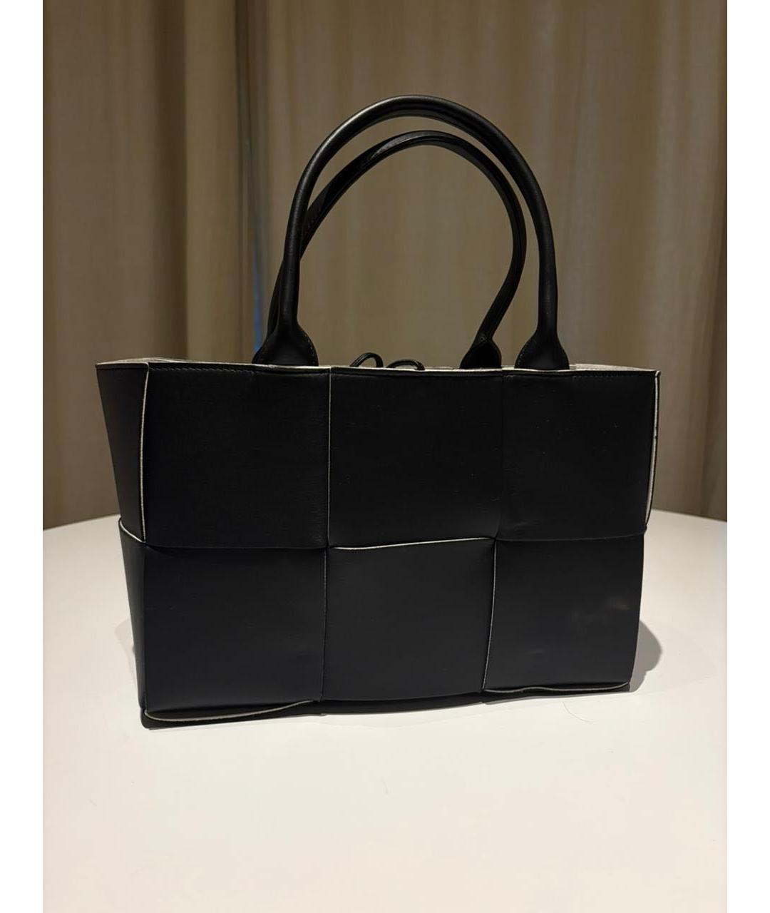 BOTTEGA VENETA Черная кожаная сумка тоут, фото 3