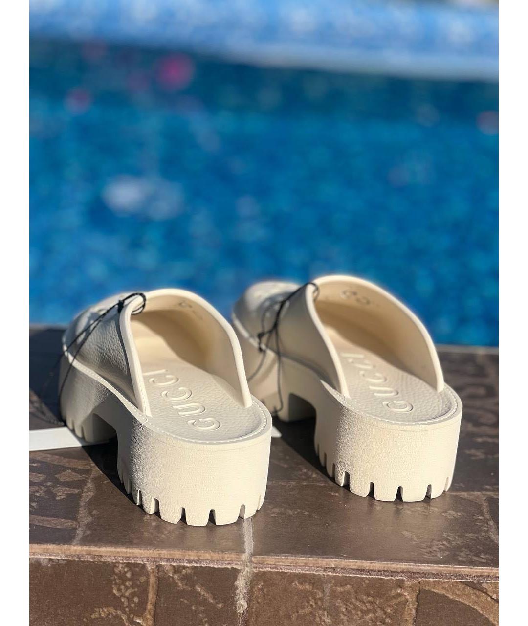 GUCCI Белые резиновые шлепанцы, фото 3