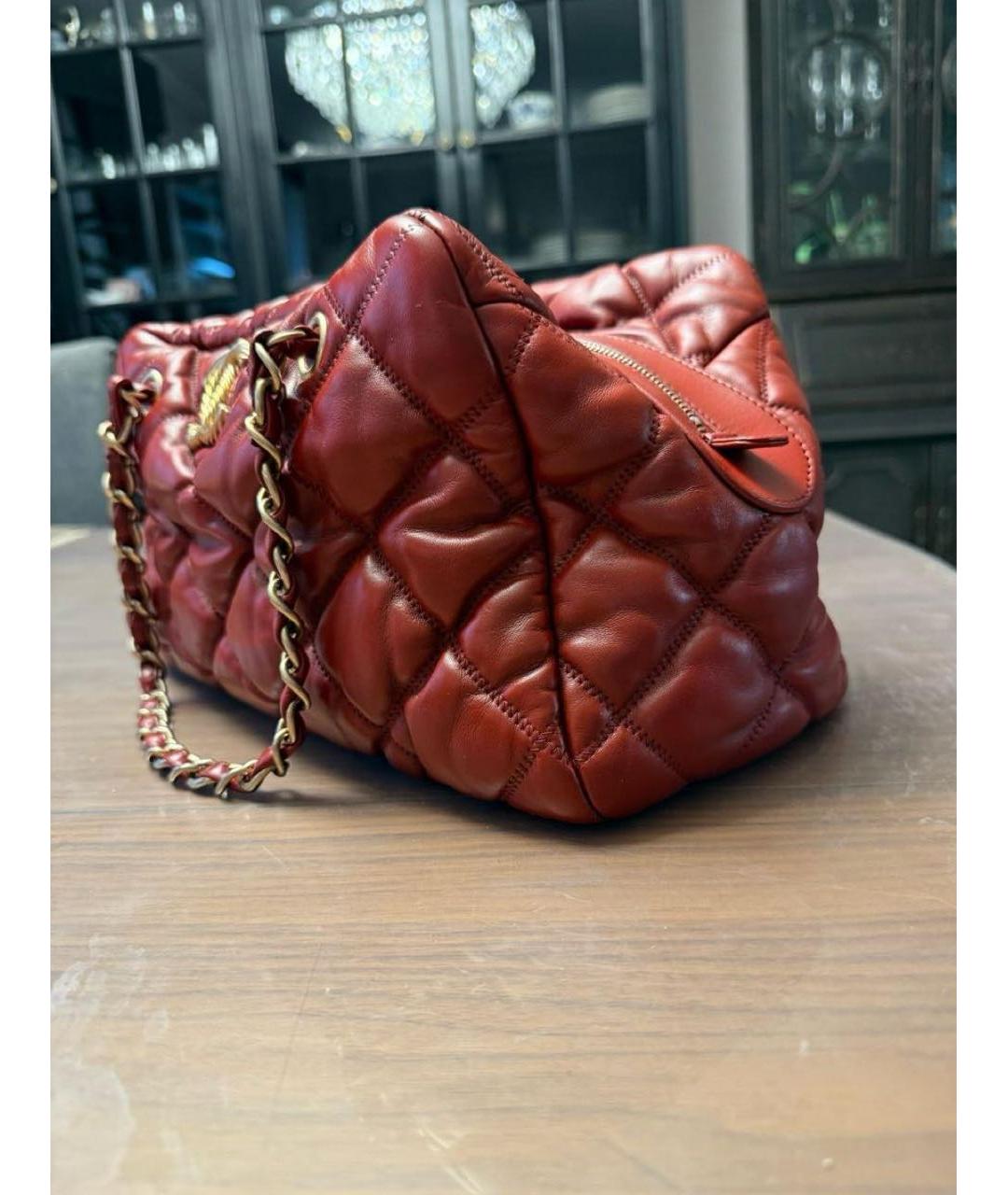 CHANEL Бордовая кожаная сумка с короткими ручками, фото 2