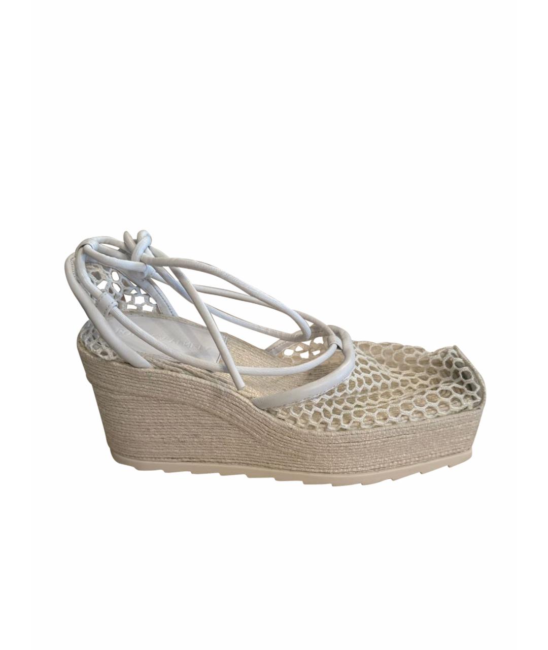 BOTTEGA VENETA Белые текстильные босоножки, фото 1