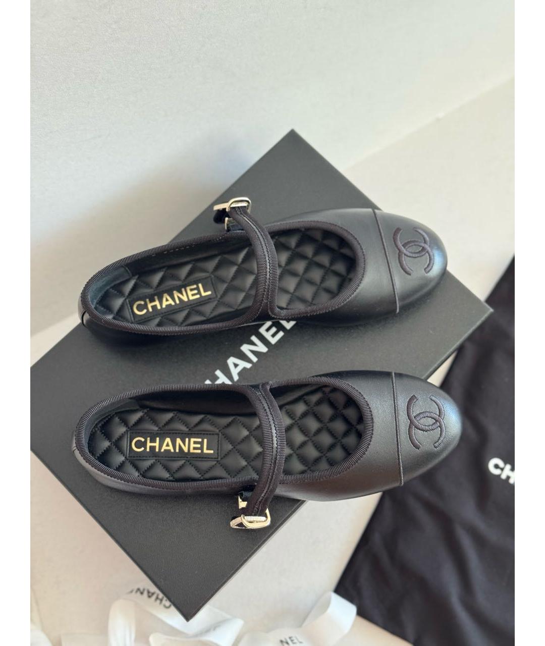CHANEL Черные кожаные балетки, фото 3