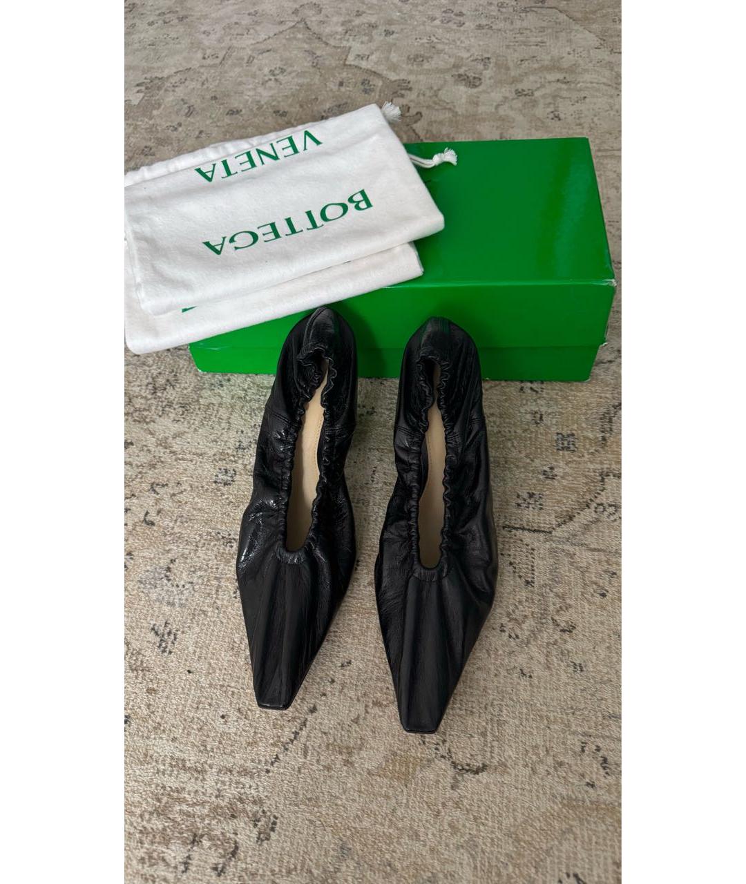 BOTTEGA VENETA Черные туфли из лакированной кожи, фото 2