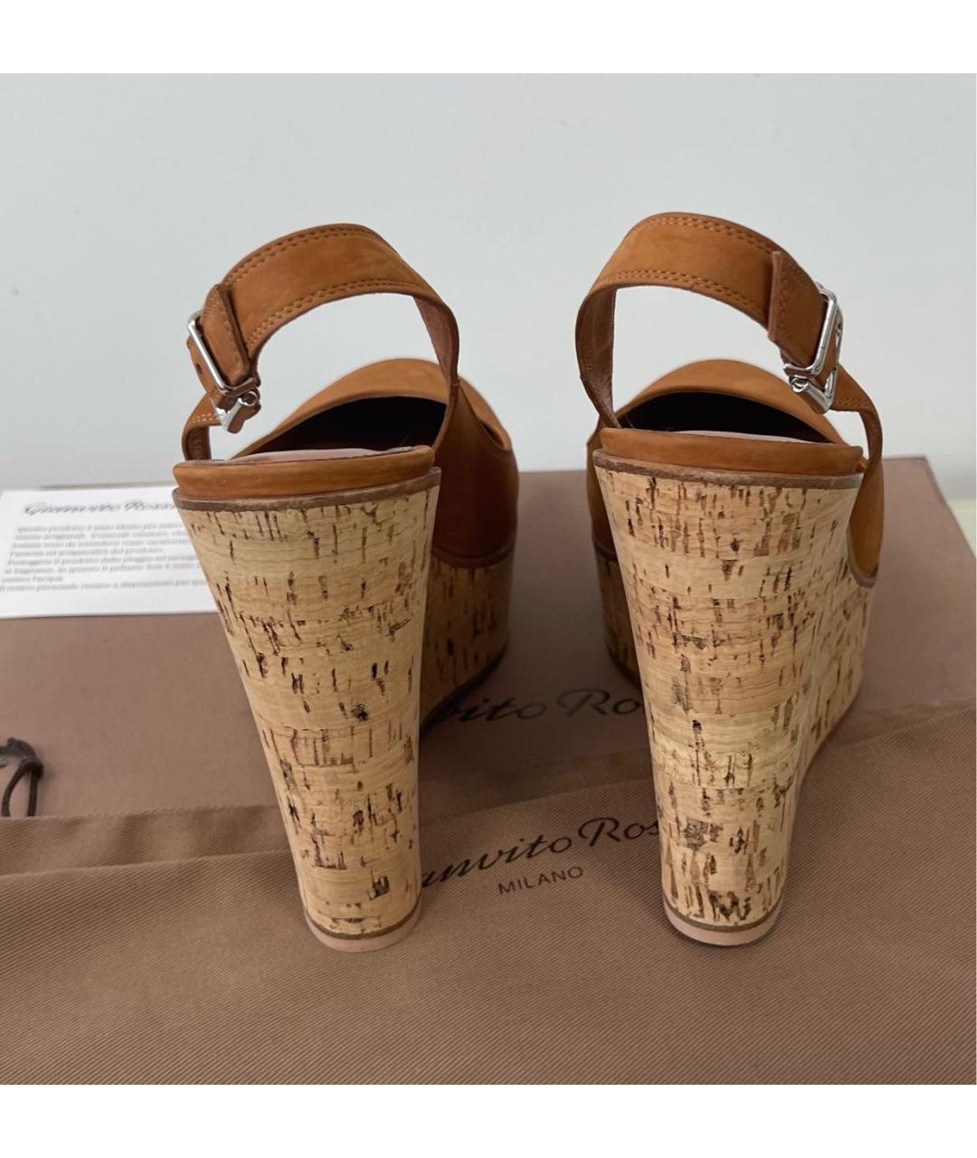 GIANVITO ROSSI Горчичные замшевые босоножки, фото 4
