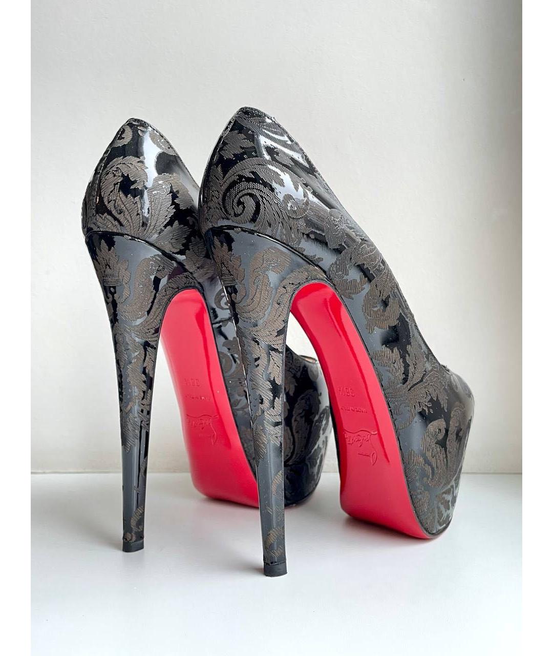 CHRISTIAN LOUBOUTIN Антрацитовые туфли из лакированной кожи, фото 7