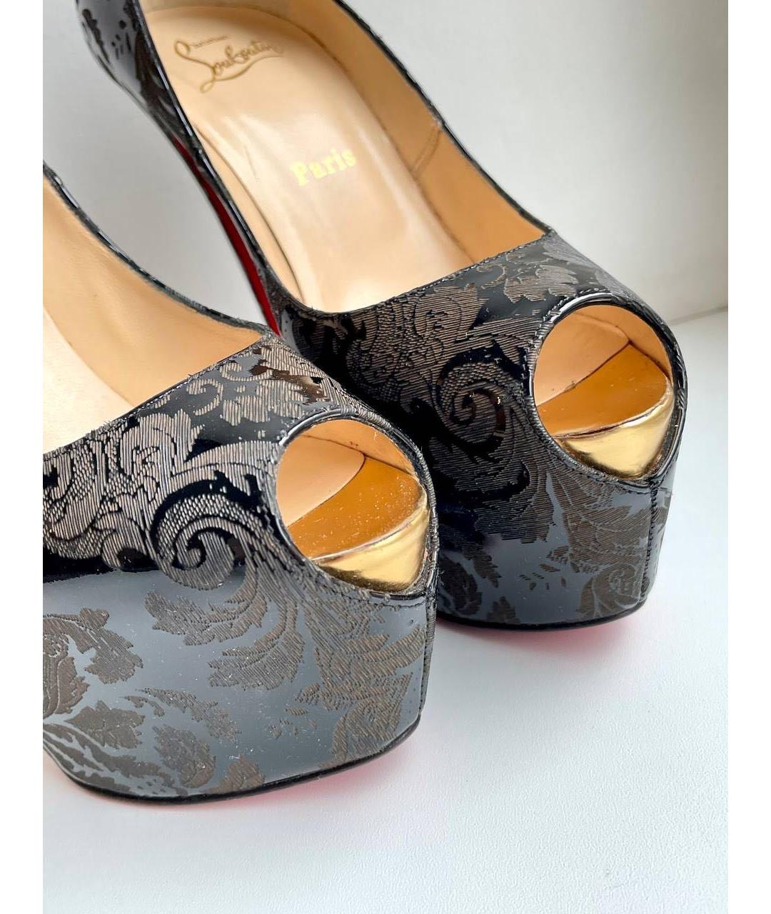 CHRISTIAN LOUBOUTIN Антрацитовые туфли из лакированной кожи, фото 5
