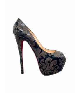 CHRISTIAN LOUBOUTIN Туфли