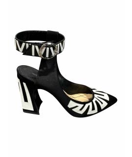 LOUIS VUITTON Туфли