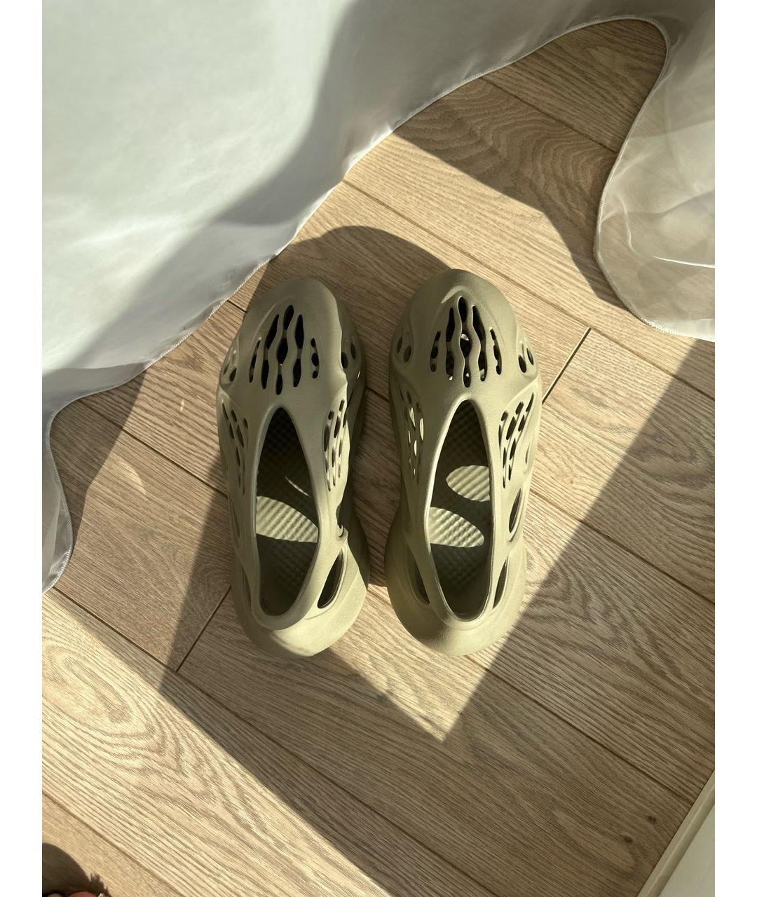ADIDAS YEEZY Бежевые резиновые кроссовки, фото 3
