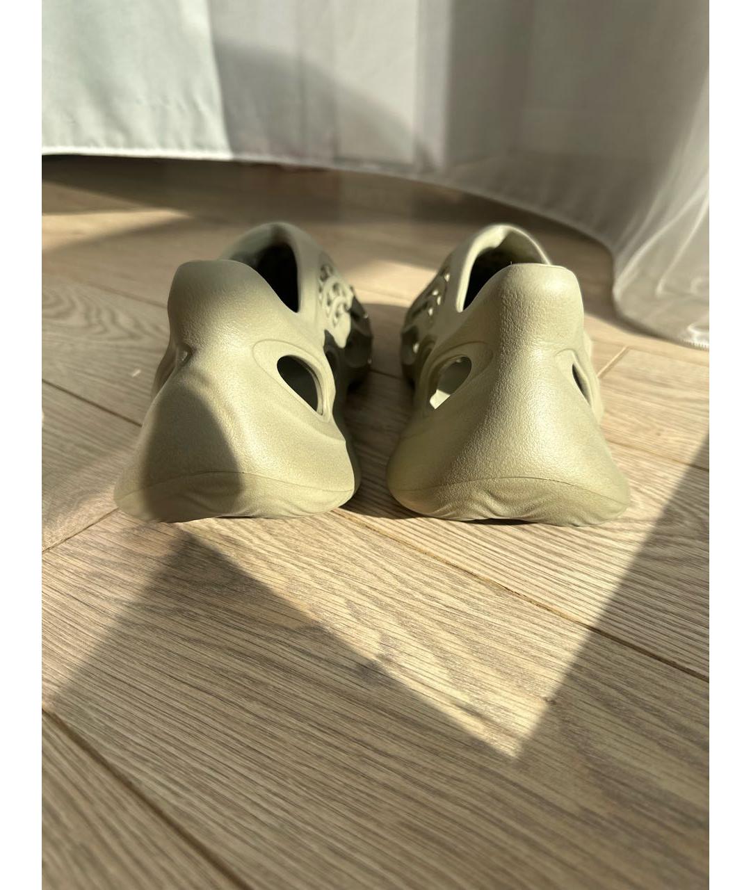 ADIDAS YEEZY Бежевые резиновые кроссовки, фото 4
