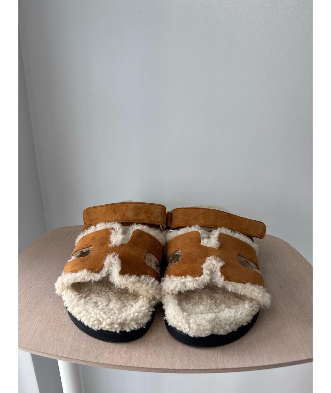 HERMES Коричневые замшевые сандалии, фото 2