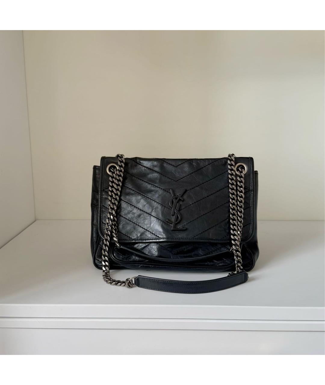 SAINT LAURENT Черная сумка через плечо из лакированной кожи, фото 8
