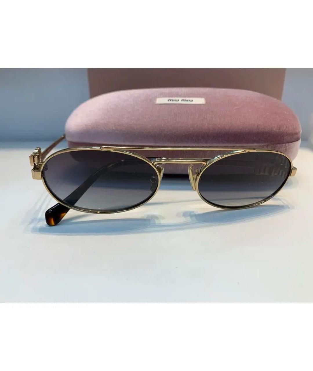 MIU MIU Золотые металлические солнцезащитные очки, фото 4