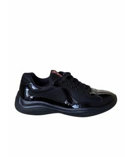 PRADA Низкие кроссовки / кеды