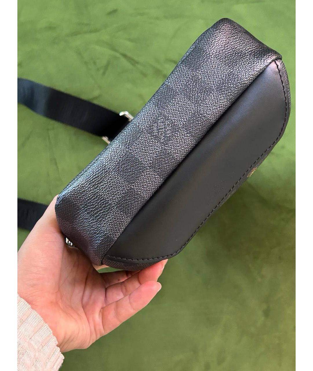 LOUIS VUITTON Черная кожаная барсетка, фото 3