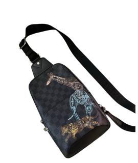 LOUIS VUITTON Барсетка