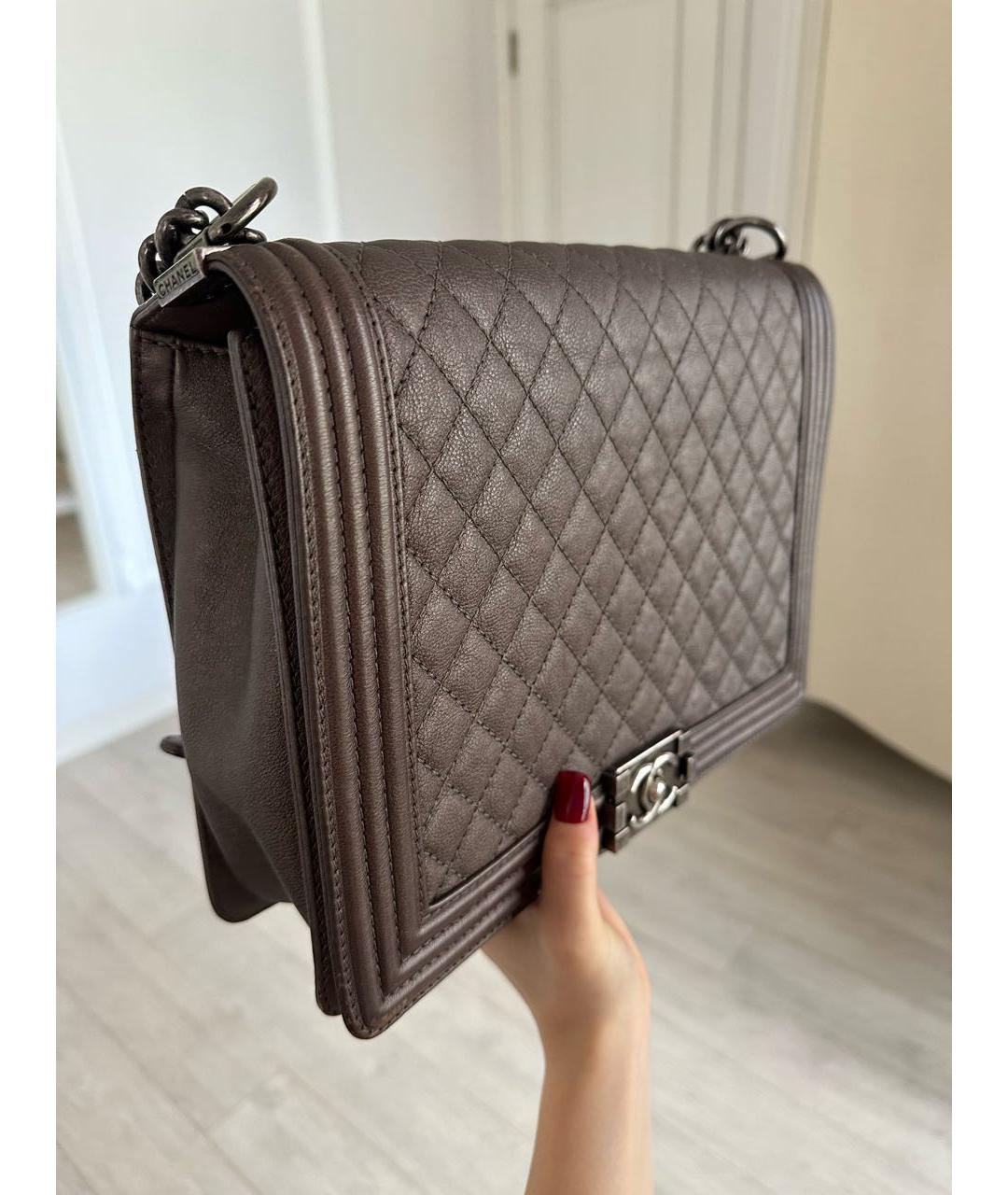 CHANEL Коричневая кожаная сумка через плечо, фото 2