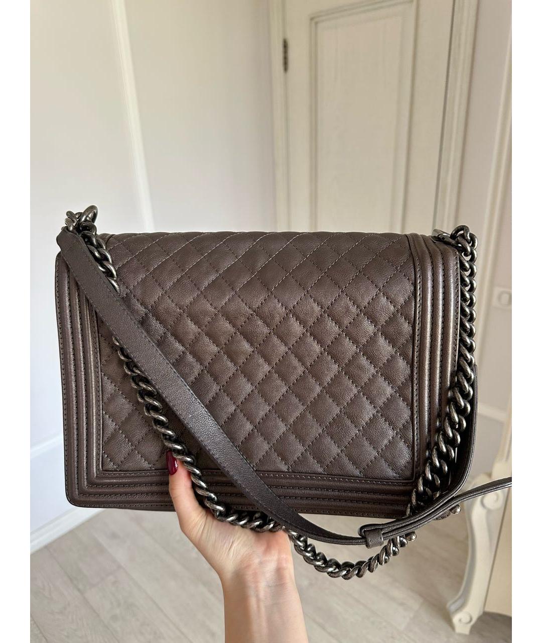 CHANEL Коричневая кожаная сумка через плечо, фото 3