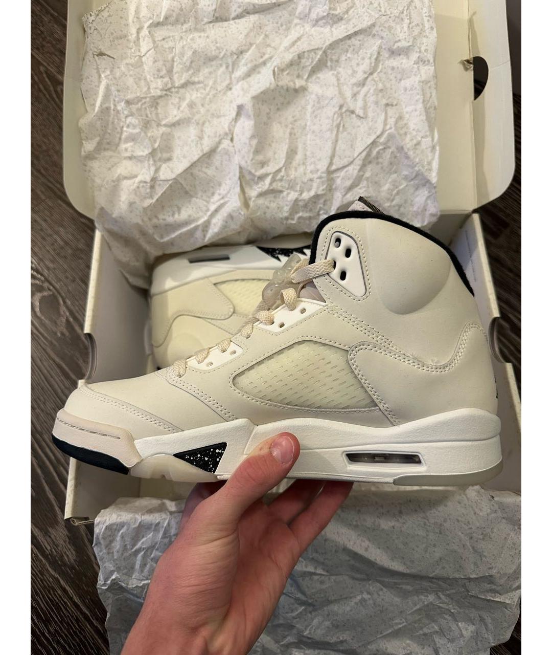 JORDAN Бежевые нубуковые высокие кроссовки / кеды, фото 6