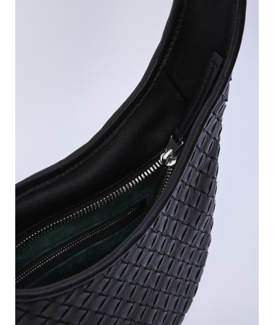BOTTEGA VENETA Черная кожаная сумка на плечо, фото 4