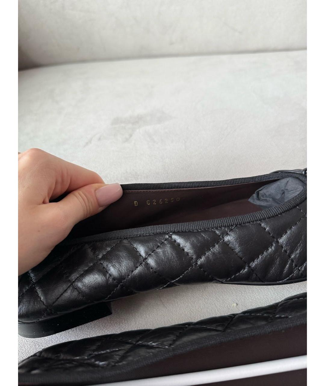 CHANEL Черные кожаные балетки, фото 5