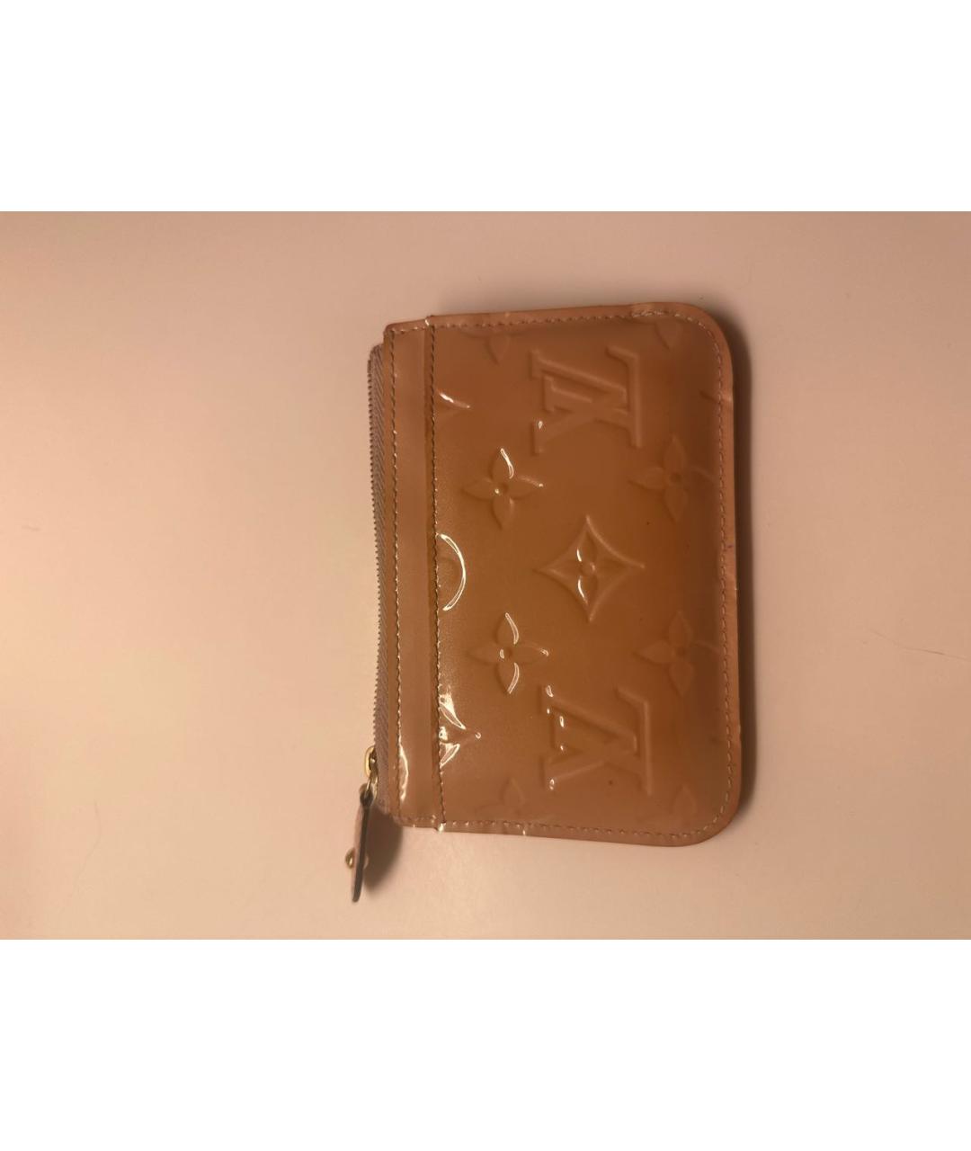 LOUIS VUITTON Антрацитовый кошелек из лакированной кожи, фото 3
