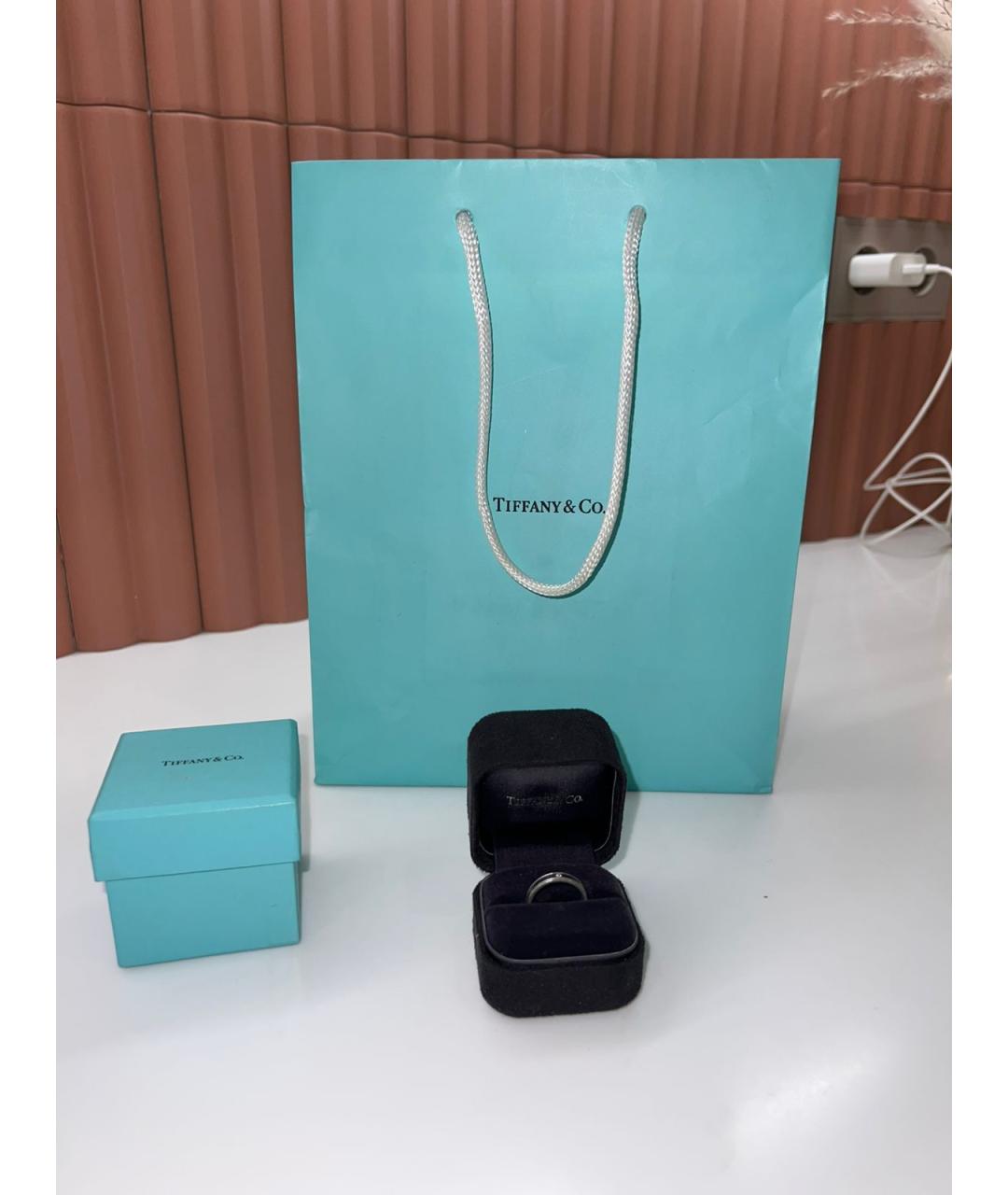 TIFFANY&CO Белое платиновое кольцо, фото 2