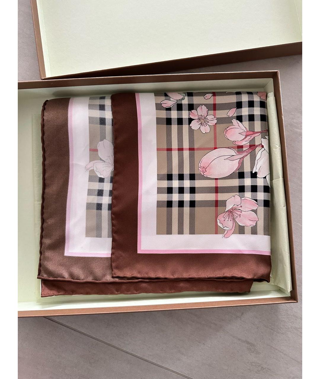 BURBERRY Бежевый шелковый платок, фото 6
