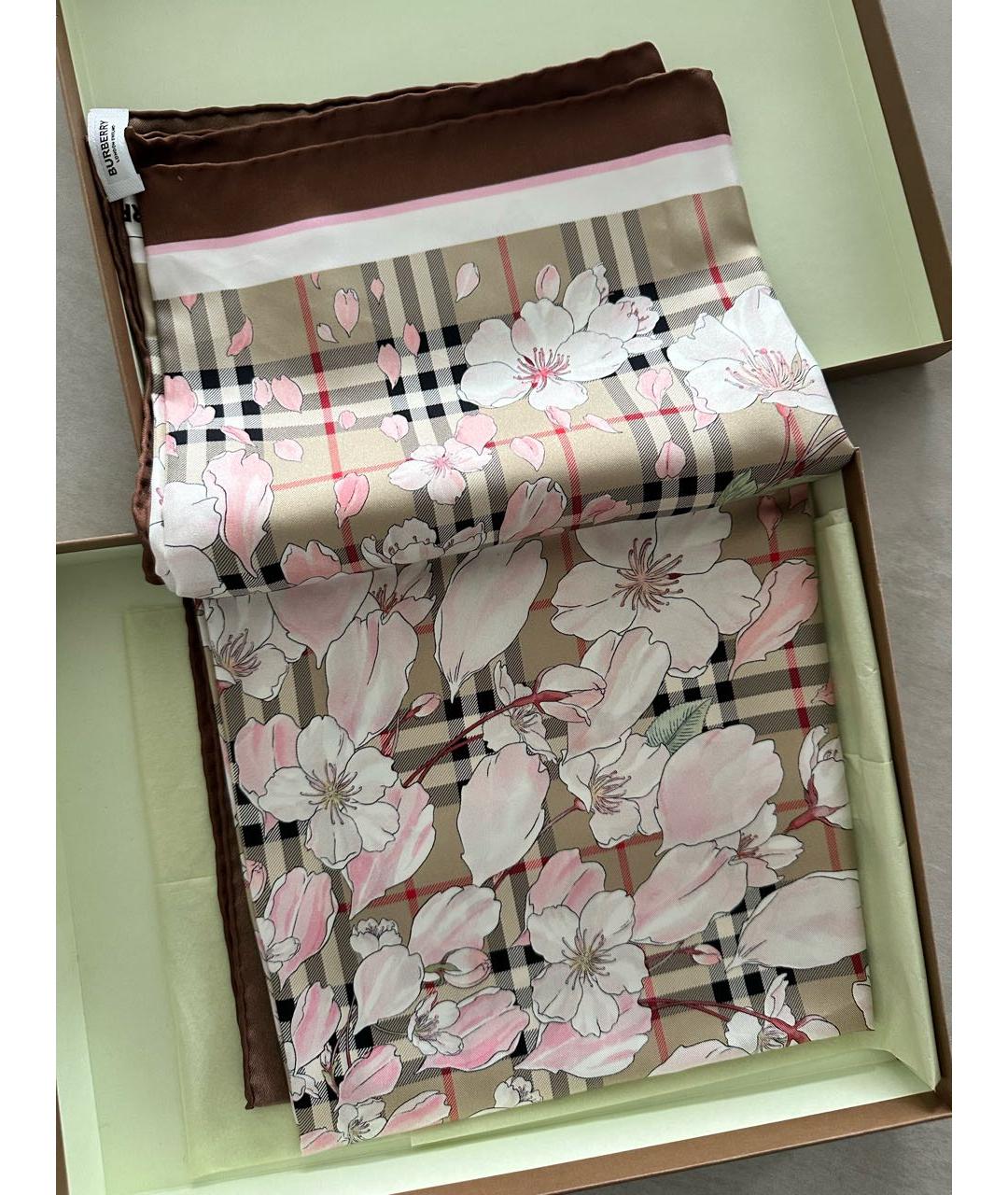 BURBERRY Бежевый шелковый платок, фото 2