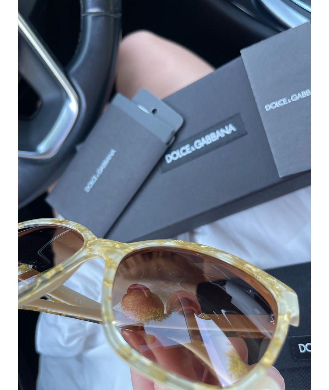 DOLCE&GABBANA Золотые пластиковые солнцезащитные очки, фото 5