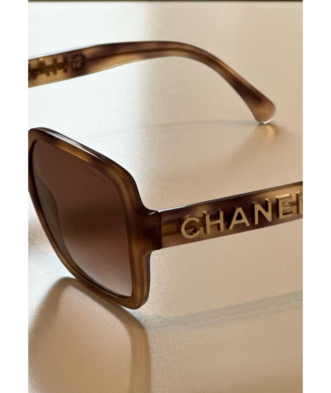 CHANEL Коричневые пластиковые солнцезащитные очки, фото 3