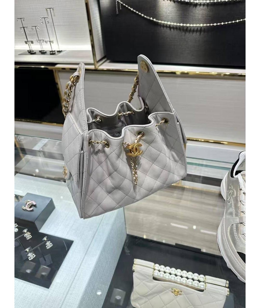 CHANEL Серая кожаная сумка тоут, фото 3