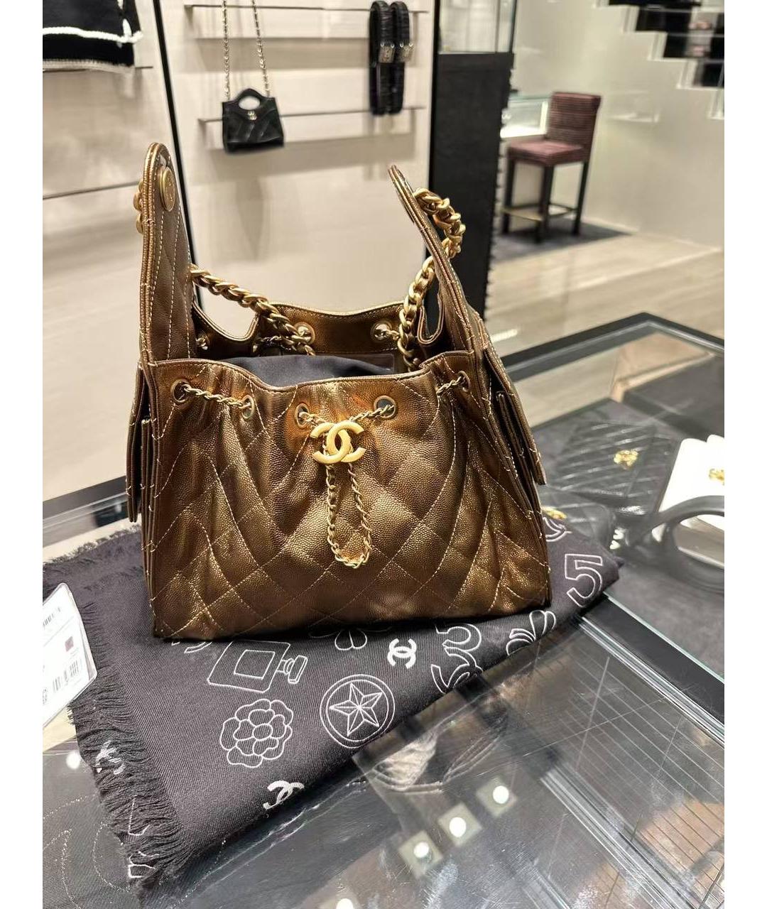 CHANEL Коричневая кожаная сумка тоут, фото 2