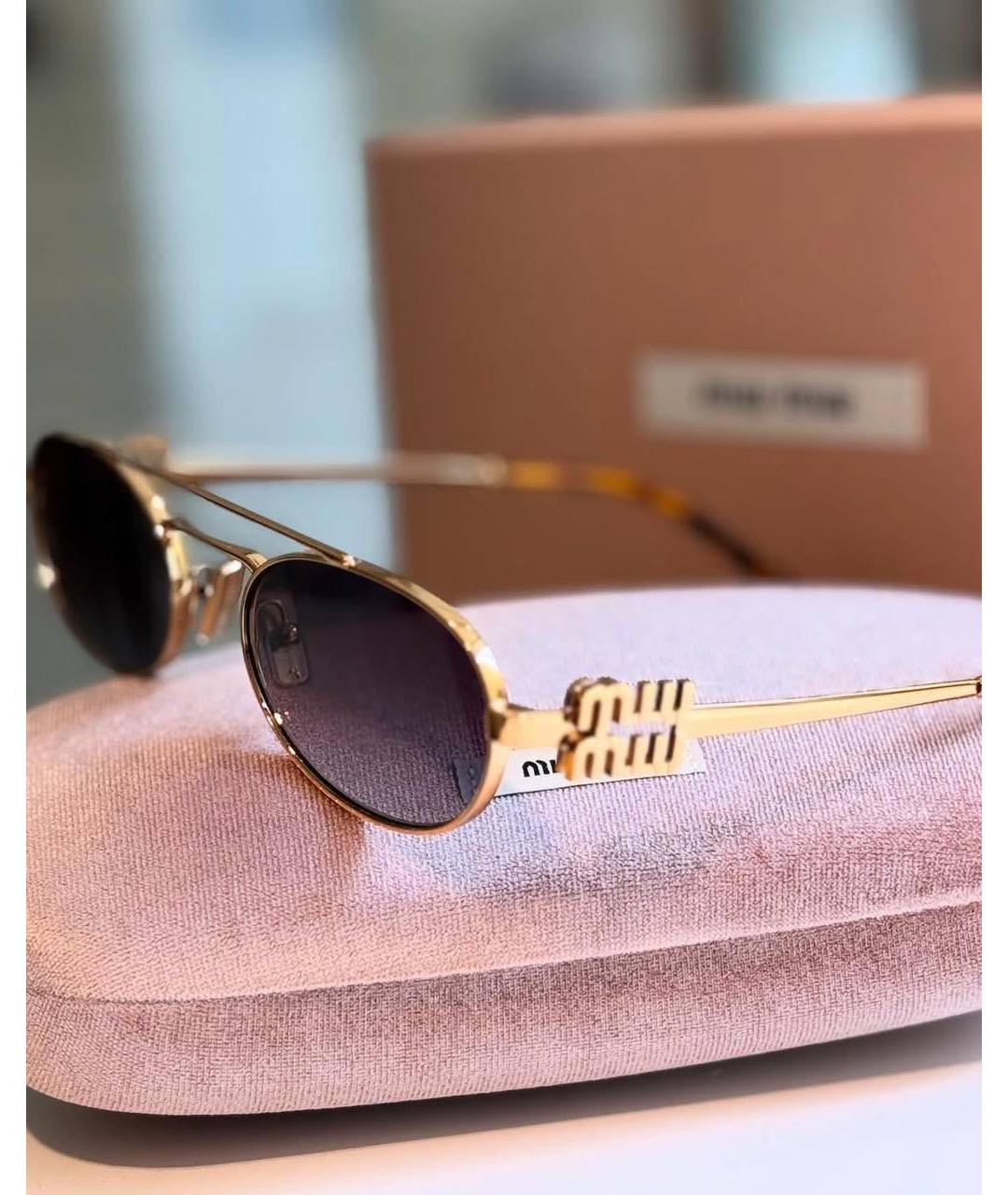 MIU MIU Золотые металлические солнцезащитные очки, фото 2