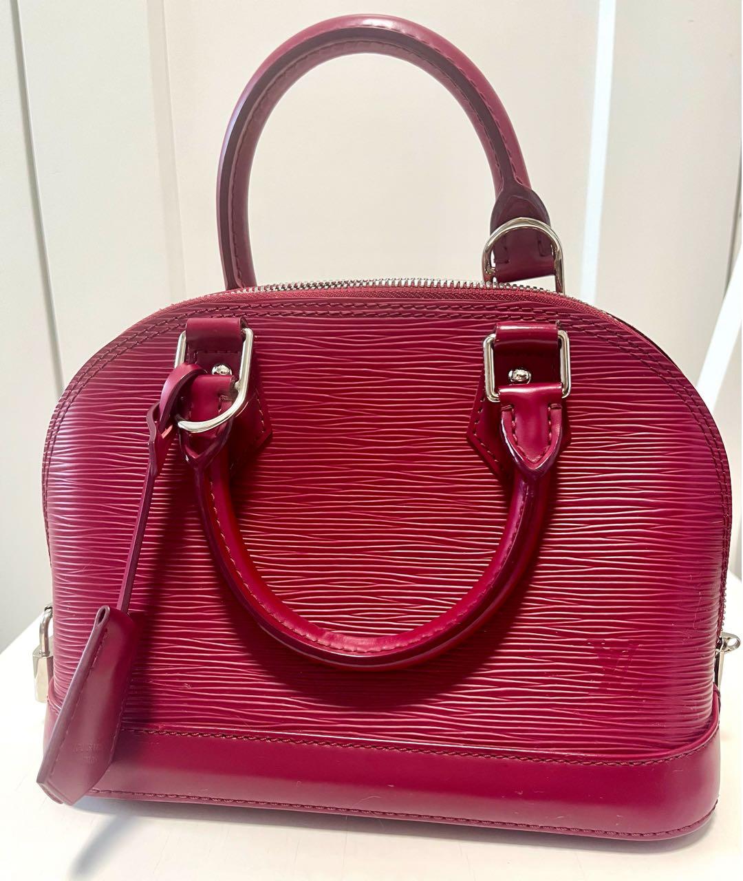 LOUIS VUITTON Красная сумка с короткими ручками из экзотической кожи, фото 9